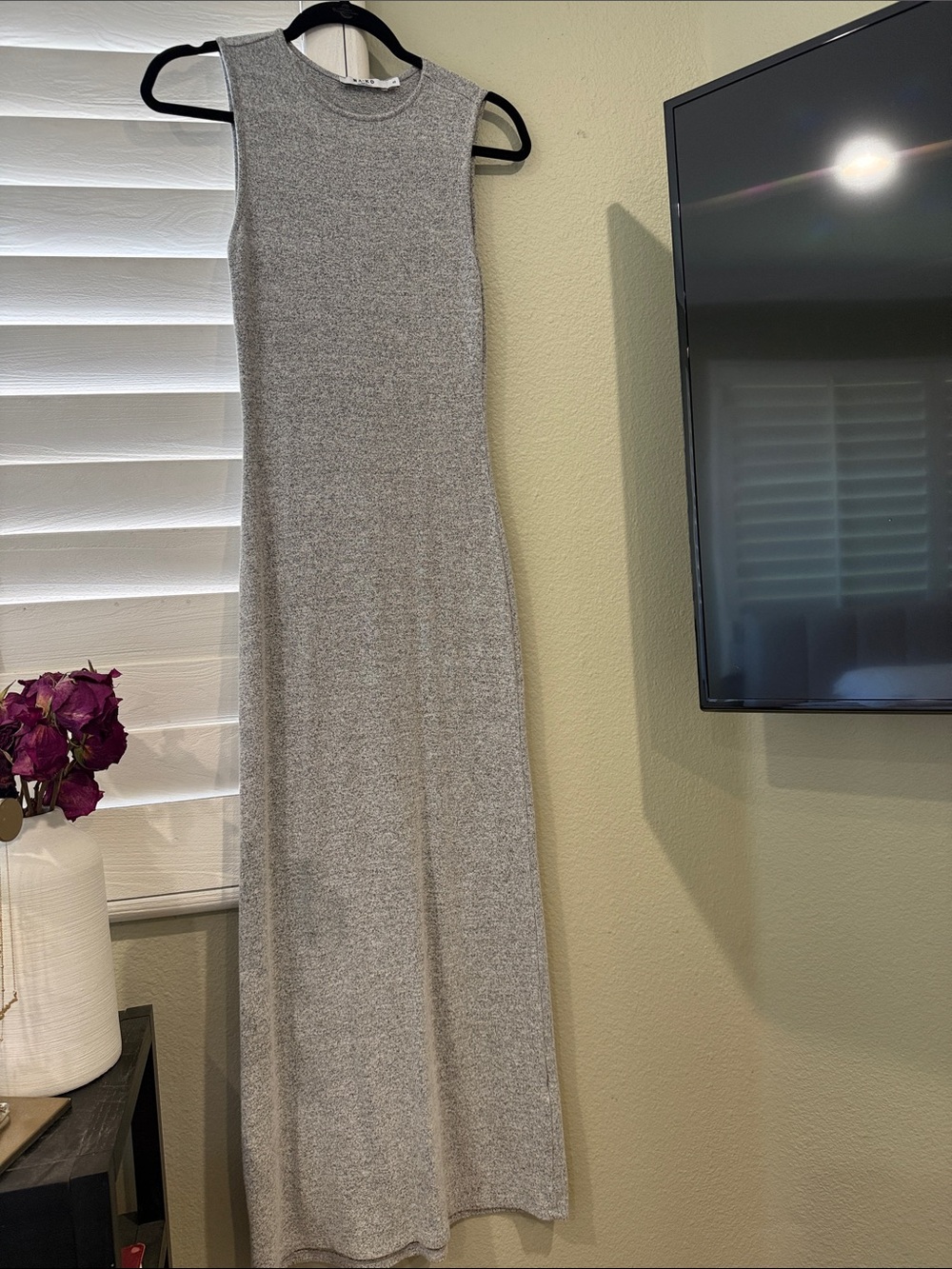 Sleeveless Gray Knit Maxi Dress